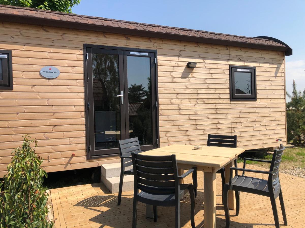 Family Woodlodge High Chaparral Camping Oorsbeek